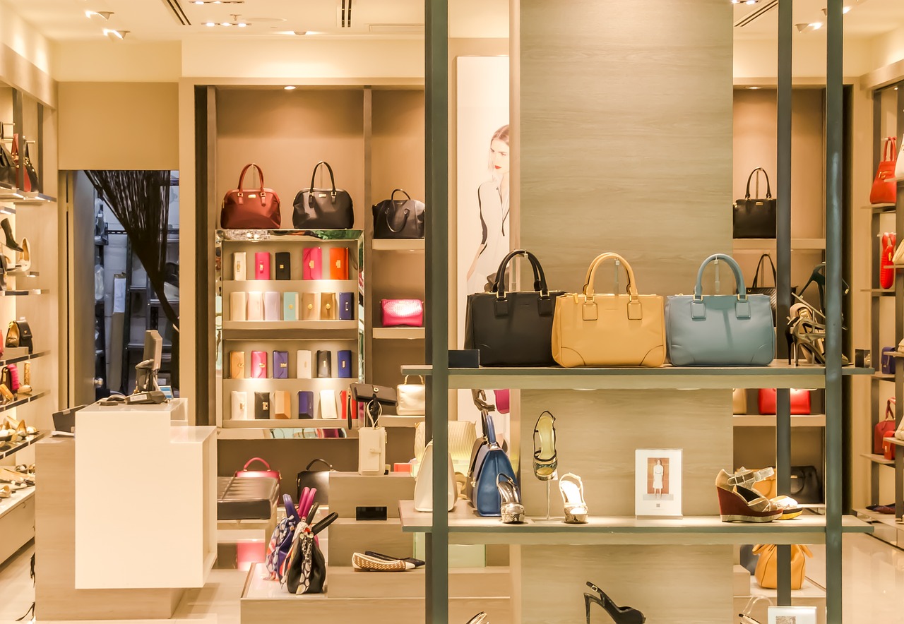 join our vibrant shopping community to discover the latest trends, connect with fellow shoppers, and share exclusive deals. experience a collaborative shopping adventure that enhances your retail experience!