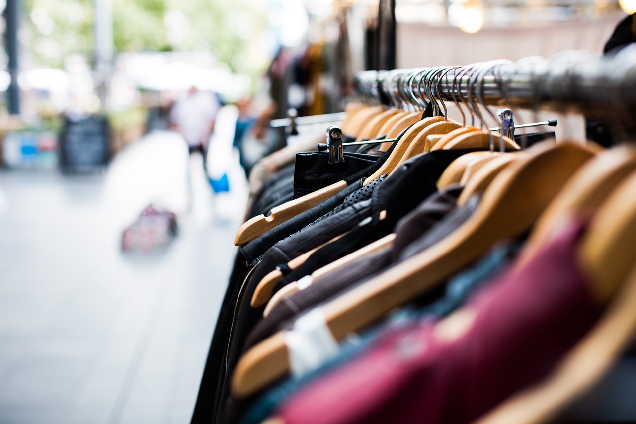 explore a vibrant shopping experience filled with the latest trends, unique finds, and unbeatable deals. whether you’re looking for fashion, electronics, or home goods, discover the perfect items to elevate your lifestyle. shop now and indulge in a world of retail therapy!